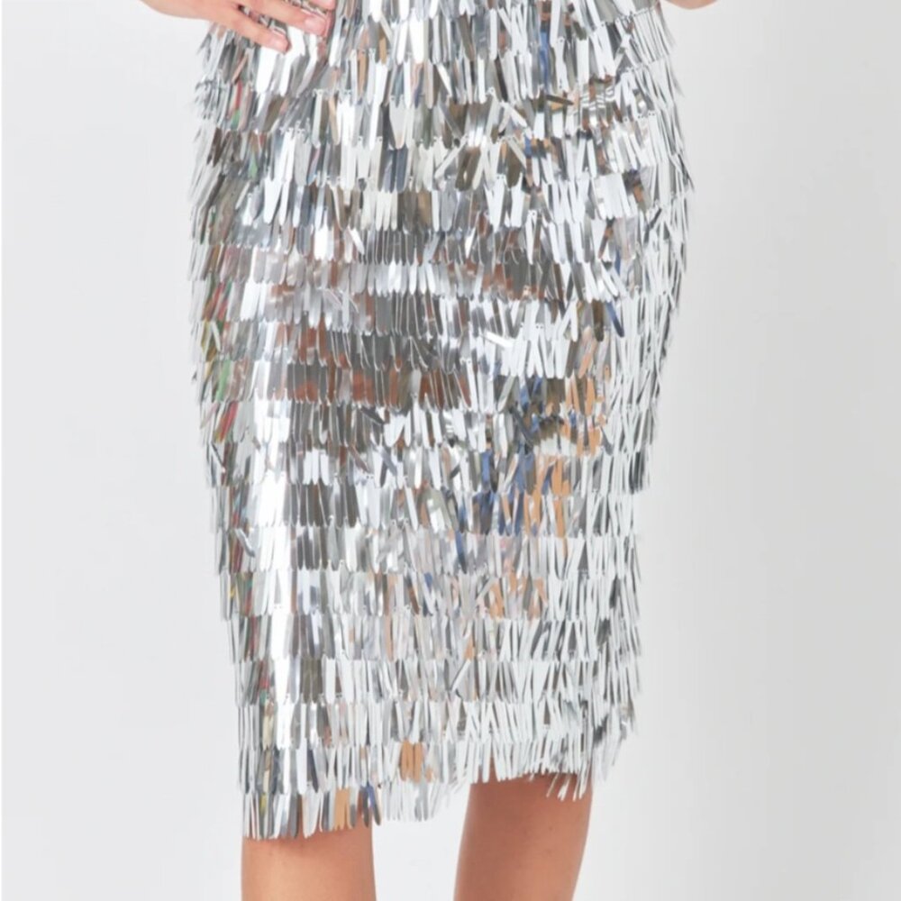 ENDLESS ROSE SILVER METALLIC FRINGE MIDI SKIRT NWT SZ Medium - Picture 2 of 10